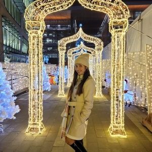 Meet your Posher, Saleshe